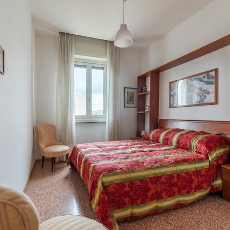 Sunny Apartment Piramide Рим Экстерьер фото