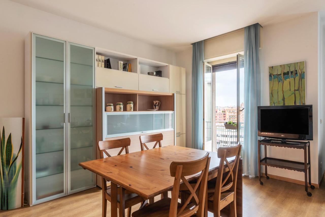 Sunny Apartment Piramide Рим Экстерьер фото
