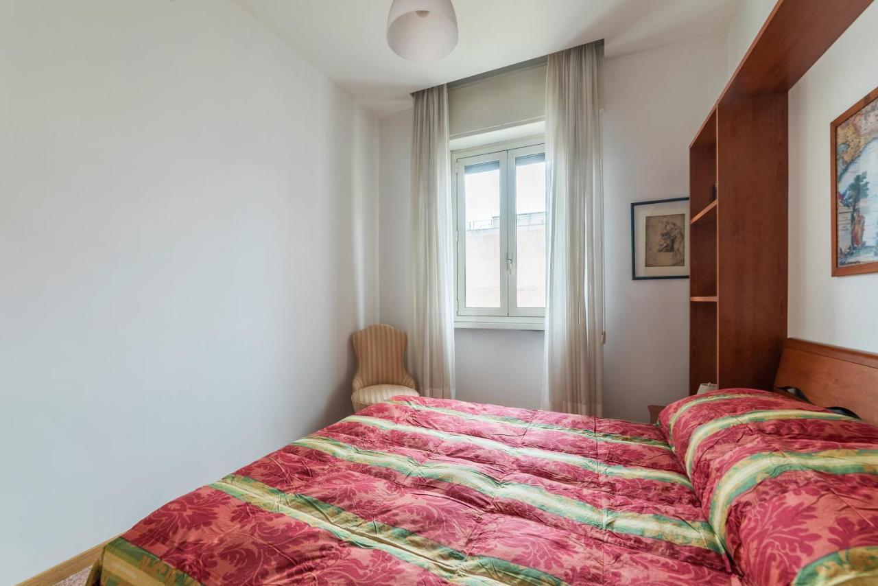 Sunny Apartment Piramide Рим Экстерьер фото