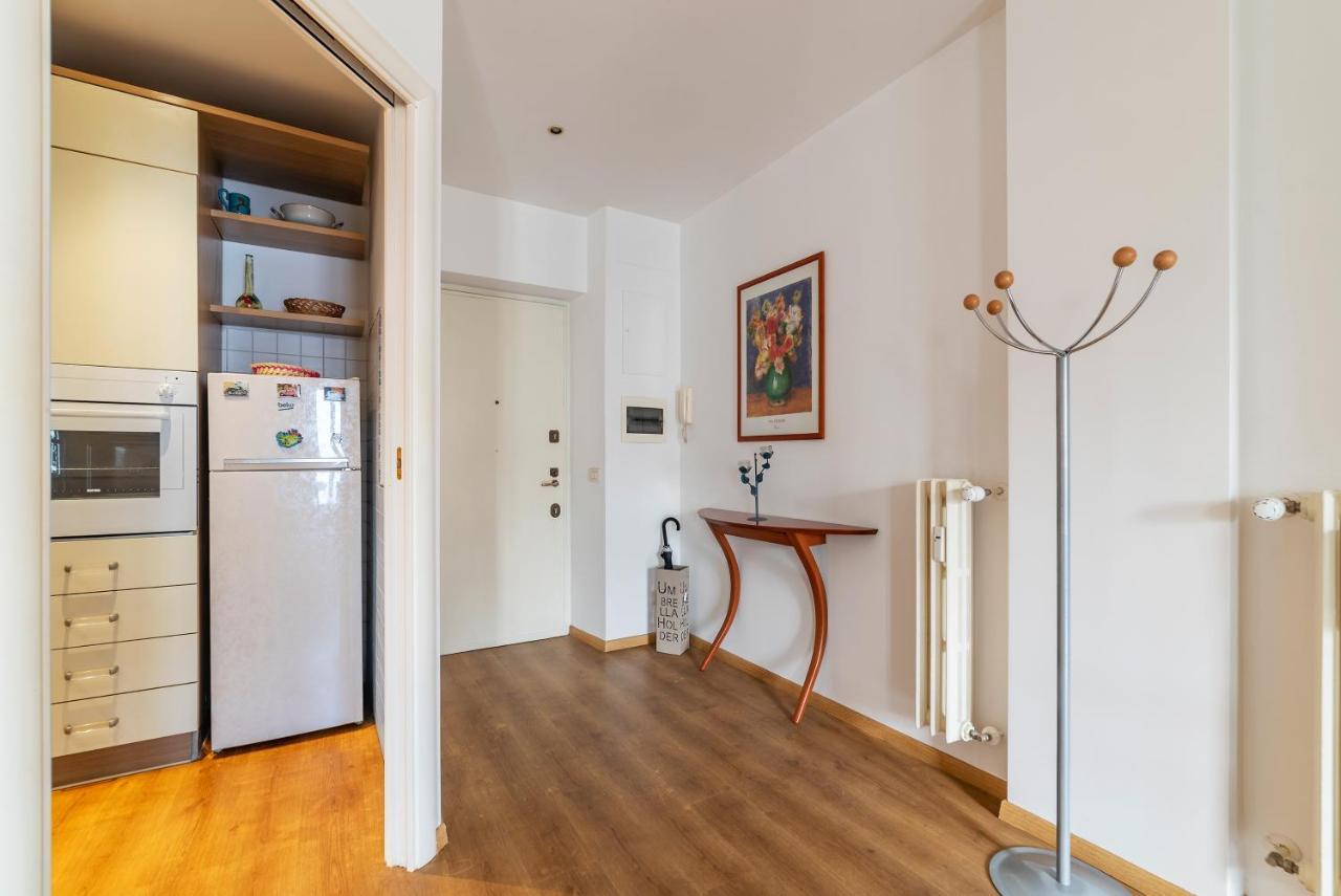 Sunny Apartment Piramide Рим Экстерьер фото
